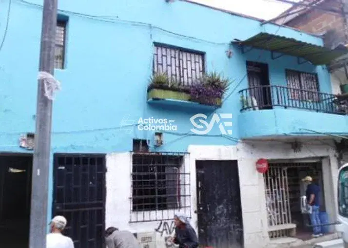 Casa en venta-- Medellin — imagen 2 de 2