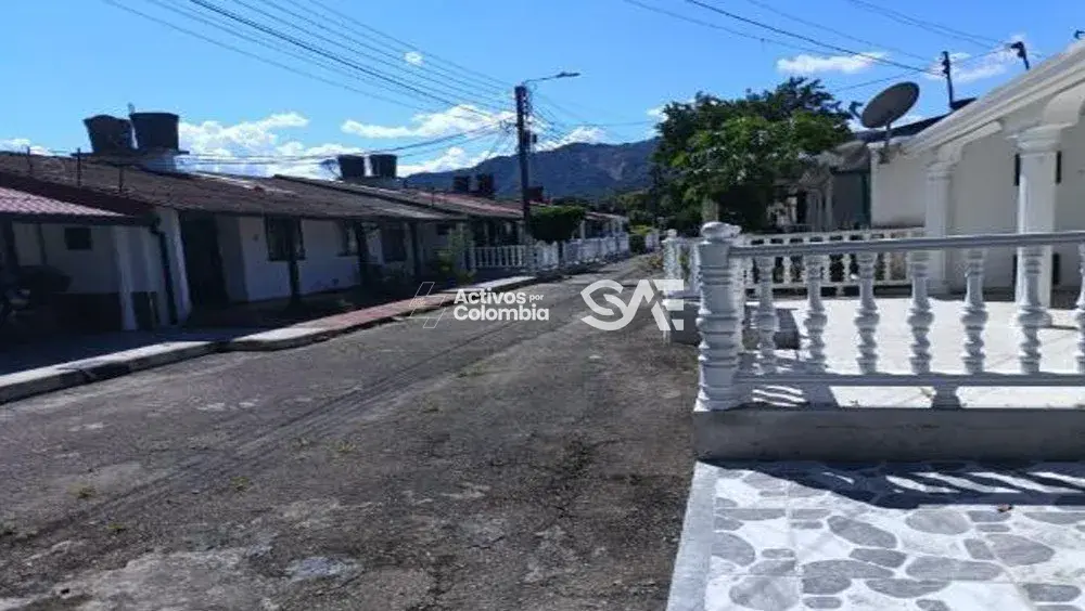 Casa en venta - Villavicencio — imagen 2 de 2