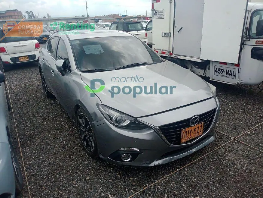 Automóvil Mazda 3 2016