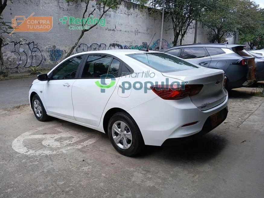 Automóvil Chevrolet Onix 2025 — imagen 2 de 11