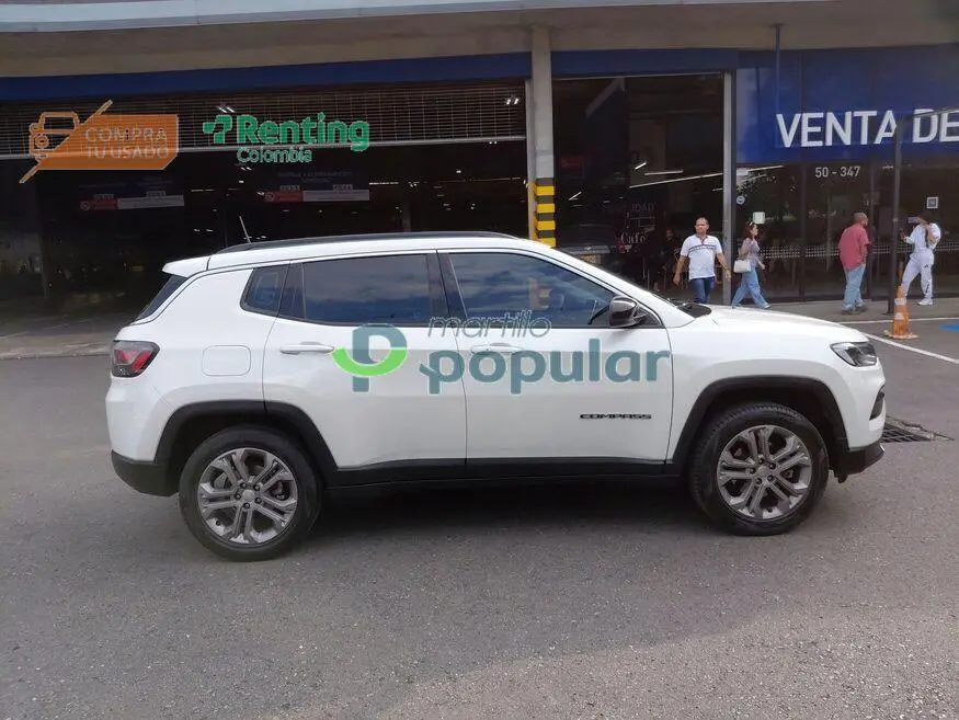 Camioneta Jeep Compass 2024 — imagen 9 de 12