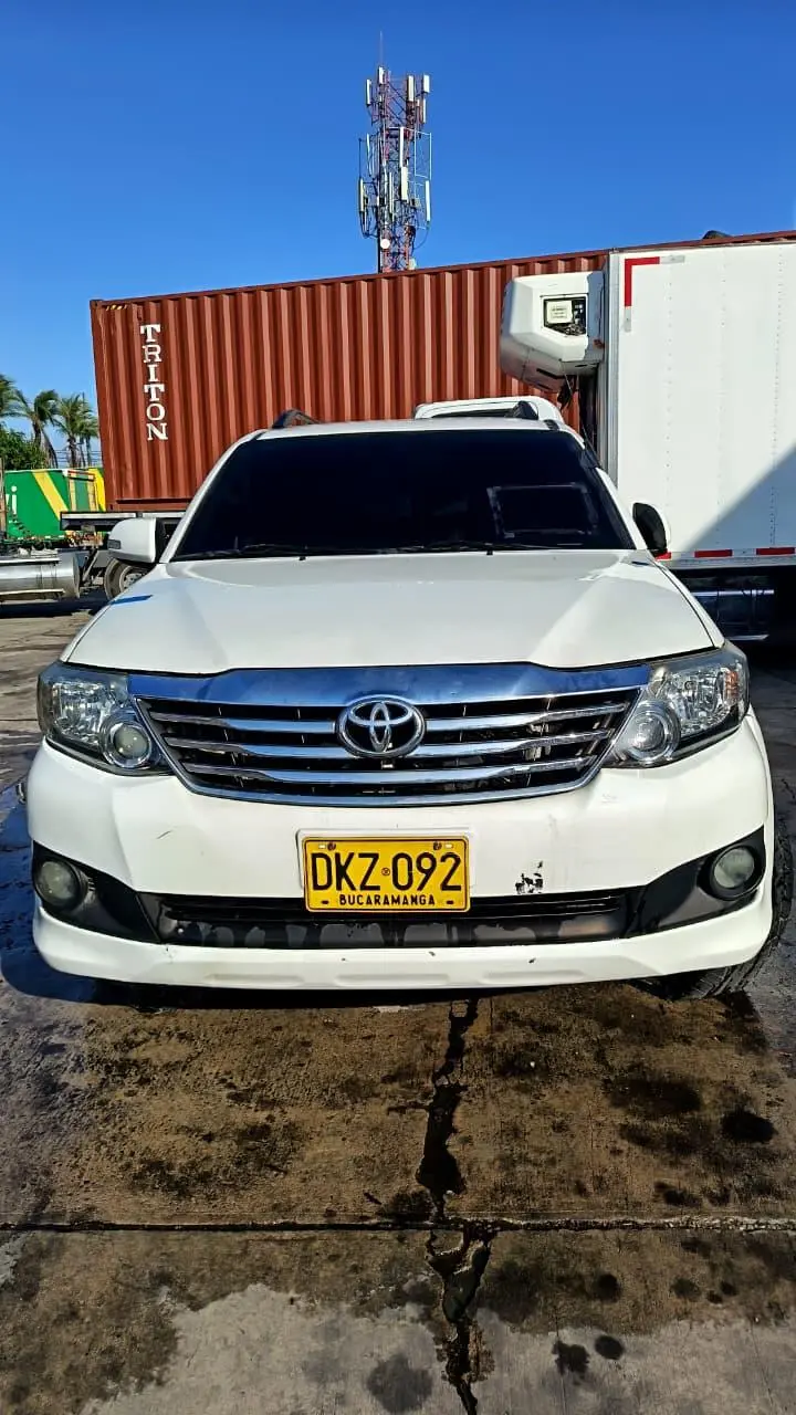Camioneta Toyota Fortuner 2012