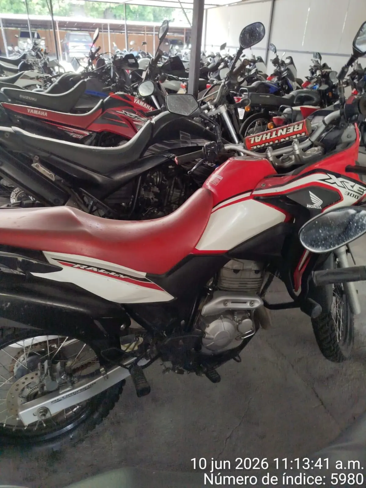 Motocicleta Honda XRE300 2022