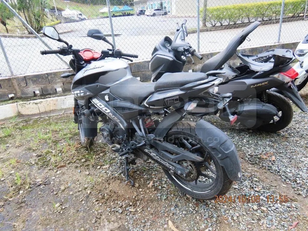 BAJAJ PULSAR NS 200 FI MOD. 2022 RTM VENCIDA, RP#1, PLACA: 0 Ubic.: Guarne(Antioquia) — imagen 4 de 7