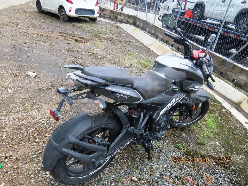 BAJAJ PULSAR NS 200 FI MOD. 2022 RTM VENCIDA, RP#1, PLACA: 0 Ubic.: Guarne(Antioquia) — imagen 5 de 7