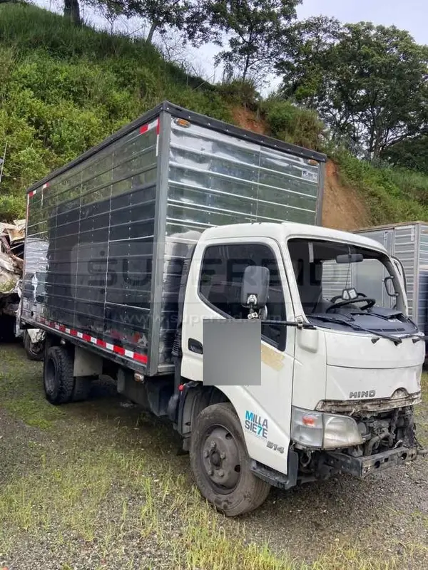 HINO XZU640L-HKMLN3 MOD. 2018 RTM VENCIDA PLACA: 3 Ubic.: Girardota (Antioquia).