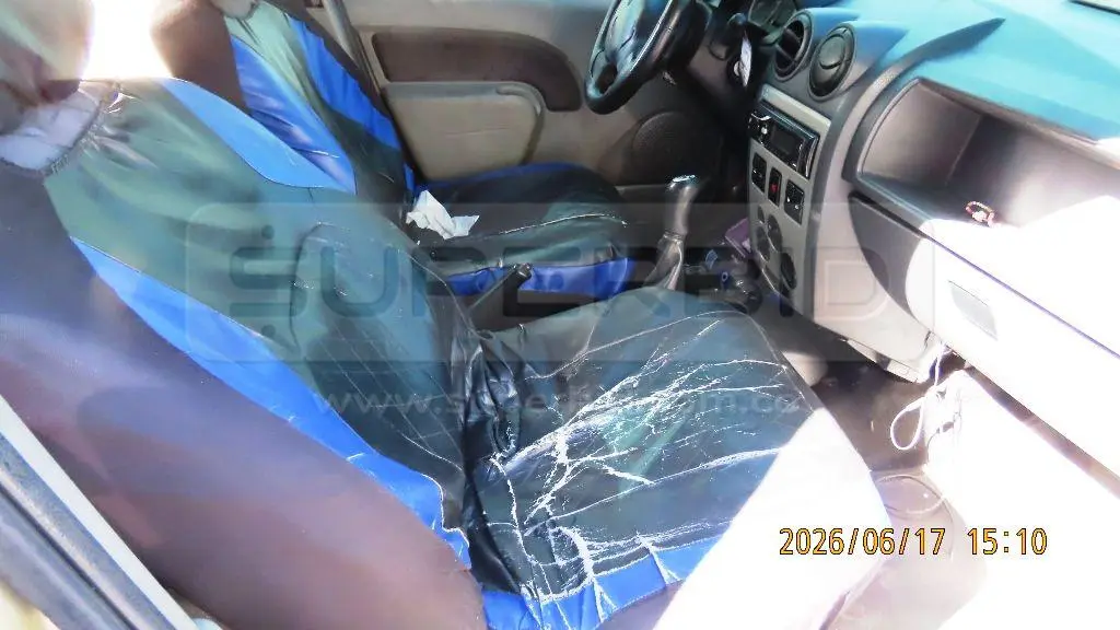 COMBO: REPUESTOS + RENAULT LOGAN MOTOR MOD. 2007 RTM VENCIDA PLACA: 7 Ubic.: Guarne(Antioquia) — imagen 3 de 8