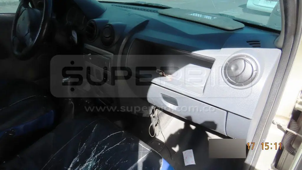 COMBO: REPUESTOS + RENAULT LOGAN MOTOR MOD. 2007 RTM VENCIDA PLACA: 7 Ubic.: Guarne(Antioquia) — imagen 4 de 8