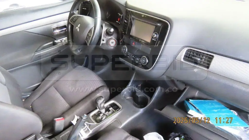 MITSUBISHI OUTLANDER 2.4 MOD. 2015 RTM VENCIDA PLACA: 2 Ubic.: Guarne(Antioquia) — imagen 8 de 8