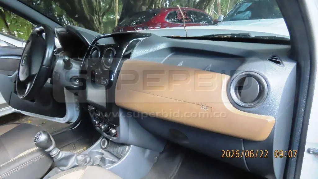COMBO: REPUESTOS + RENAULT DUSTER DYNAMIQUE 4X4 MOD. 2018 RTM VENCIDA PLACA: 7 Ubic.: Guarne(Antioquia) — imagen 8 de 8