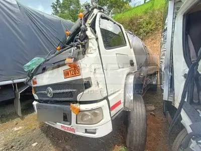 DONG FENG DUOLIKA DFA1101TZ5AD6 MOD. 2015, PLACA: 3 Ubic.: Girardota (Antioquia).
