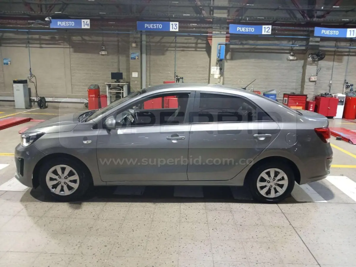 KIA SOLUTO EMOTION MT 1368 CC MOD. 2025, PLACA: NZQ164 Ubic.: MEDELLIN — imagen 5 de 8