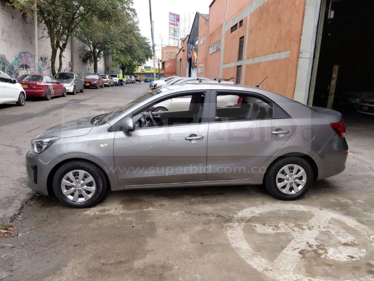 KIA SOLUTO EMOTION MT 1368 CC MOD. 2025, PLACA: NZQ307 Ubic.: MEDELLIN — imagen 3 de 7
