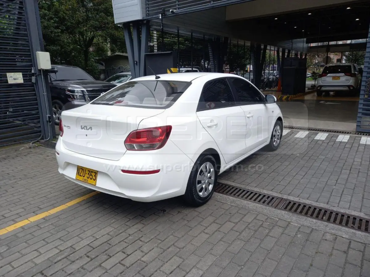KIA SOLUTO EMOTION AT 1368 CC MOD. 2025, PLACA: NZU353 Ubic.: BOGOTÁ — imagen 6 de 8