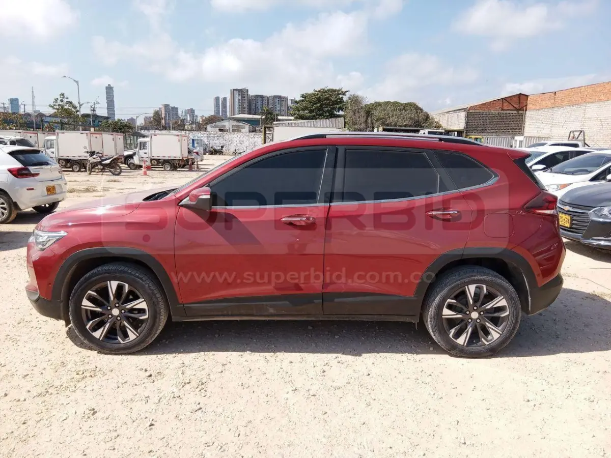 CHEVROLET TRACKER TURBO PREMIER AT 1200 CC MOD. 2023, PLACA: NFU710 Ubic.: CALI — imagen 5 de 8