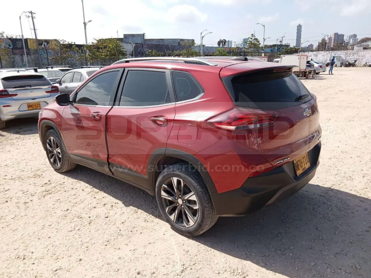 CHEVROLET TRACKER TURBO PREMIER AT 1200 CC MOD. 2023, PLACA: NFU710 Ubic.: CALI — imagen 6 de 8