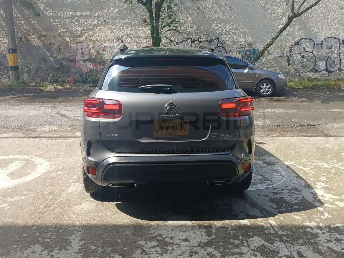 CITROËN C5 AIRCROSS UNIQUE 1,6T 165 6AT 1598 CC MOD. 2023, RP#3 PLACA: LVV087 Ubic.: MEDELLIN — imagen 7 de 8
