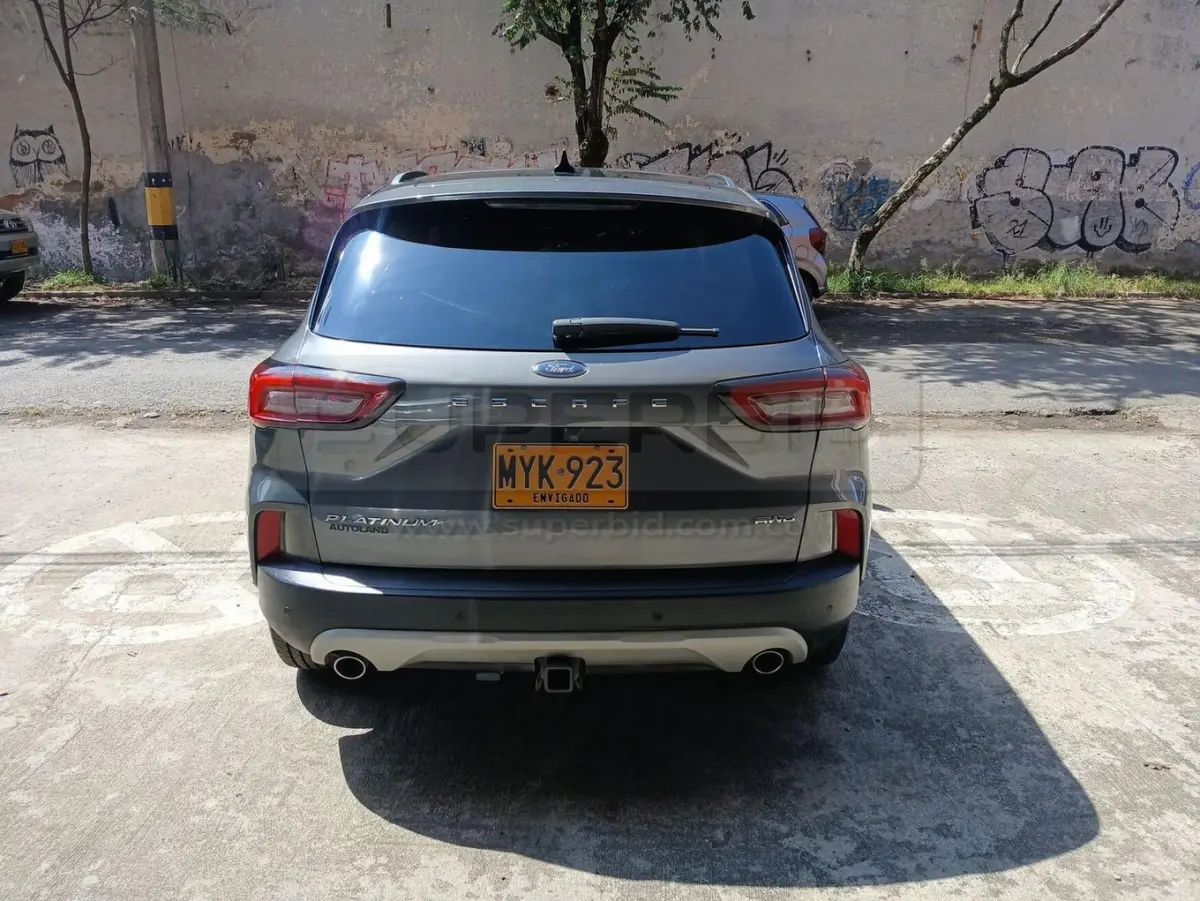 FORD ESCAPE PLATINUM 4X4 ECOBOOST 2000 CC MOD. 2023, RP#1 PLACA: MYK923 Ubic.: MEDELLIN — imagen 7 de 8