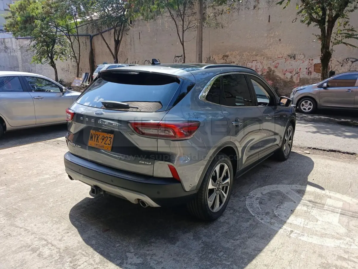 FORD ESCAPE PLATINUM 4X4 ECOBOOST 2000 CC MOD. 2023, RP#1 PLACA: MYK923 Ubic.: MEDELLIN — imagen 8 de 8