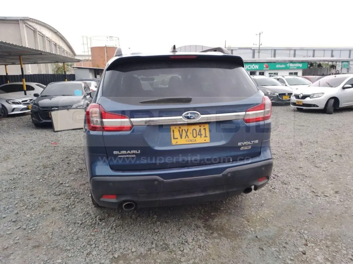 SUBARU EVOLTIS 2.4 LIMITED AWD 2387 CC MOD. 2022, PLACA: LVX041 Ubic.: CALI — imagen 7 de 8