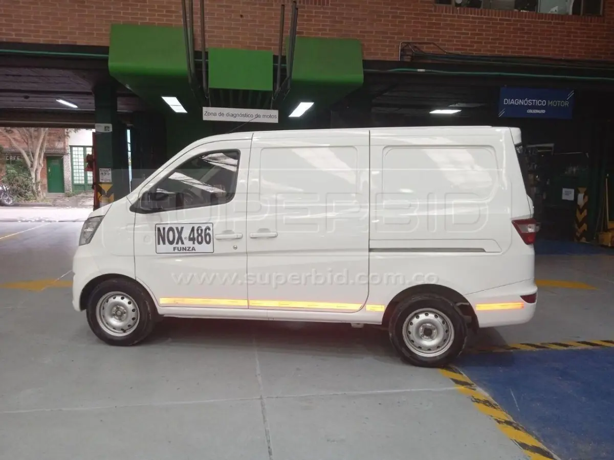 CHANGAN VAN PLUS CARGO 1.2 1243 CC MOD. 2025, PLACA: NOX486 Ubic.: BOGOTÁ — imagen 5 de 8