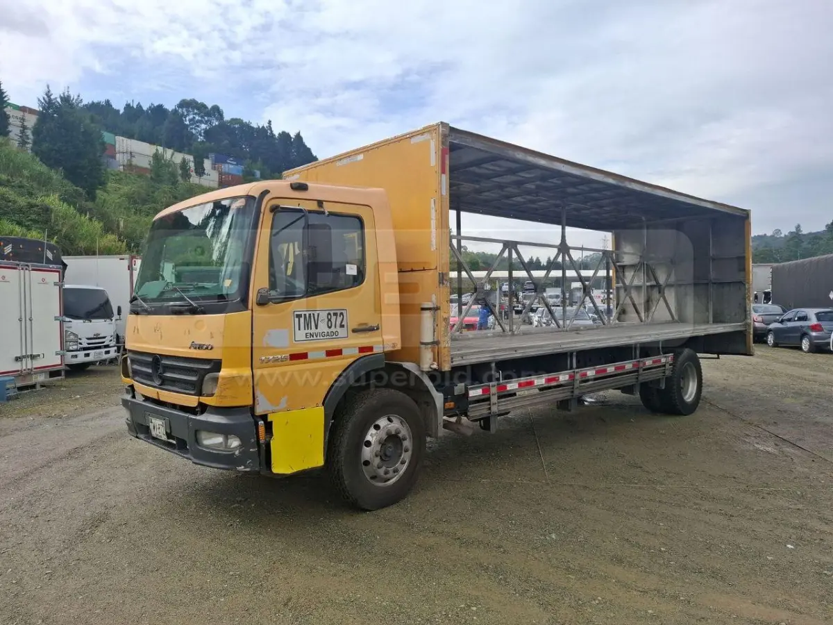 MERCEDES BENZ ATEGO 1725 6374 CC MOD. 2007, PLACA: TMV872 Ubic.: CALDAS — imagen 4 de 8