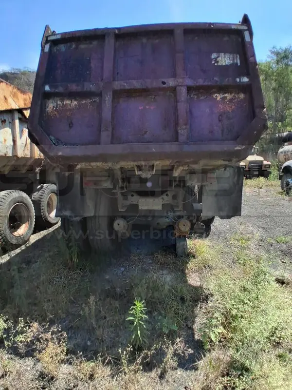 VOLQUETA MACK RD 688 MT MOD. 1993, RTM VENCIDA, PLACA: SDK625 Ubic.: YUMBO, VALLE DEL CAUCA — imagen 7 de 8