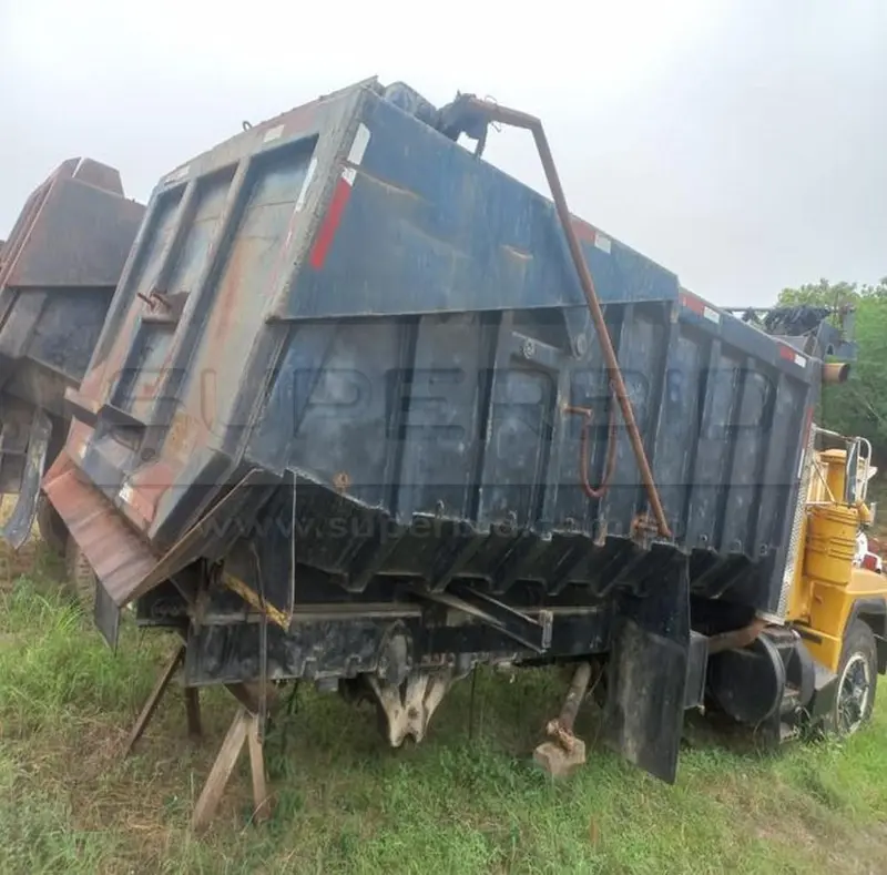 VOLQUETA MACK RD 688 SX MT MOD. 1993, RTM VENCIDA, PLACA: SDK624 Ubic.: AIPE, HUILA — imagen 4 de 6