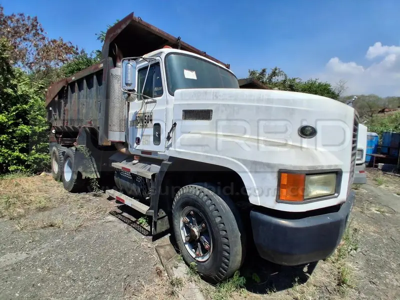 VOLQUETA MACK CL 713 MT MOD. 1998, RTM VENCIDA, PLACA: SDN504 Ubic.: YUMBO, VALLE DEL CAUCA