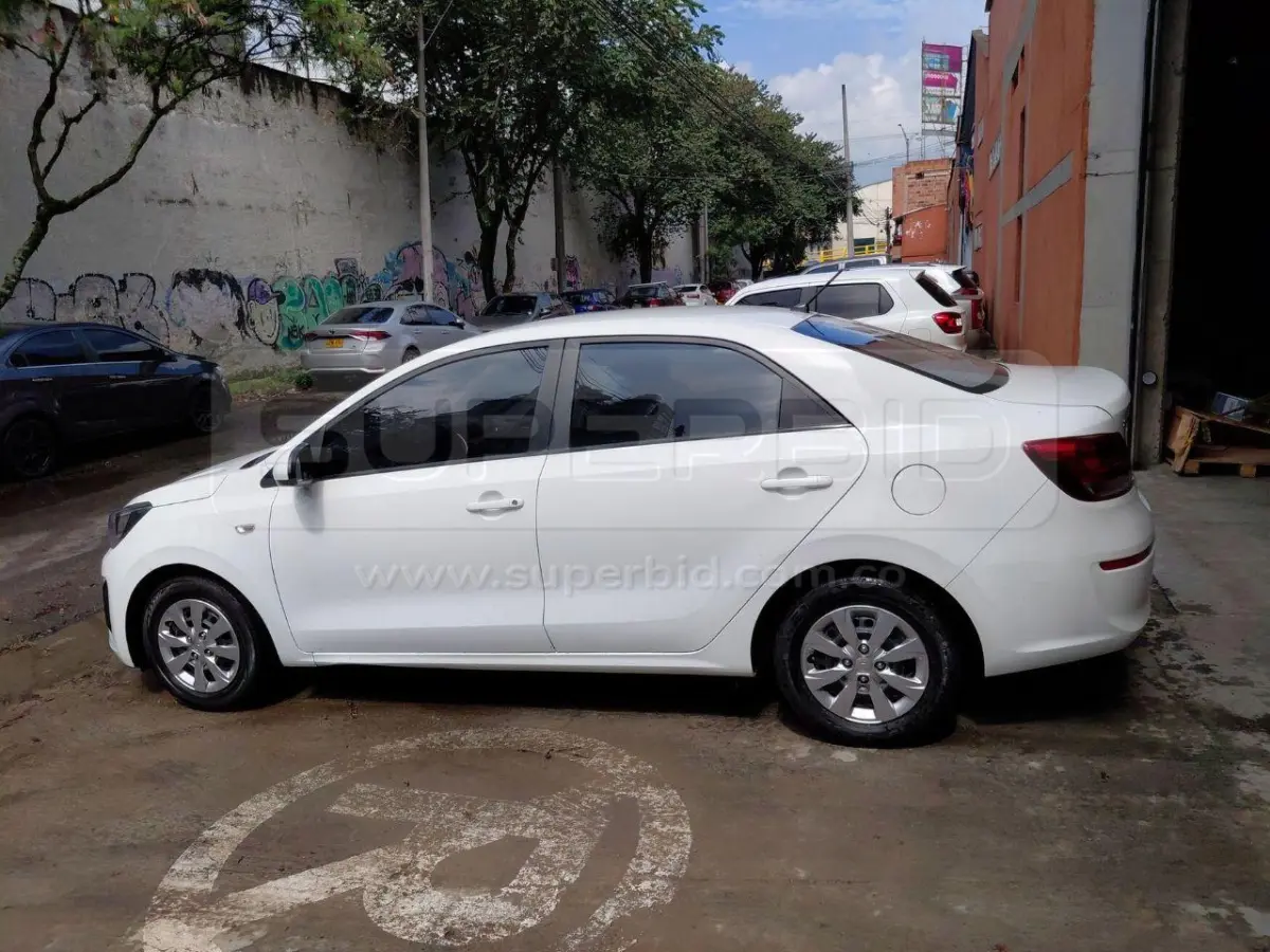 KIA SOLUTO EMOTION MT 1368 CC MOD. 2025, PLACA: NZQ332 Ubic.: CALDAS — imagen 5 de 8