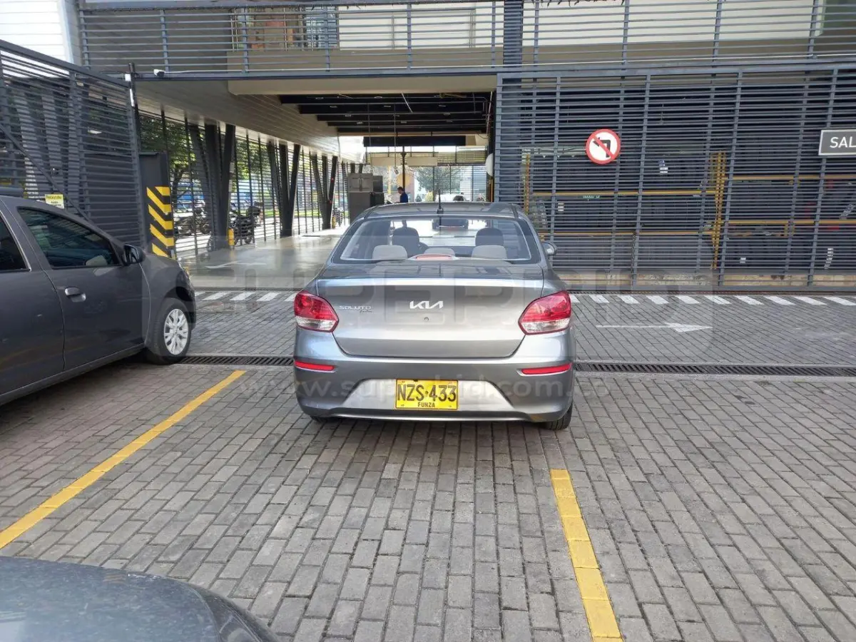 KIA SOLUTO EMOTION MT 1368 CC MOD. 2026, PLACA: NZS433 Ubic.: BOGOTÁ — imagen 4 de 8
