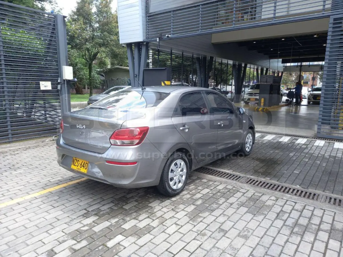 KIA SOLUTO EMOTION MT 1368 CC MOD. 2026, PLACA: NZS640 Ubic.: BOGOTÁ — imagen 5 de 8