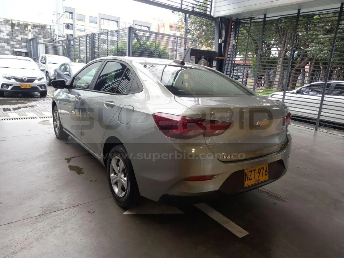 CHEVROLET ONIX NB LT TURBO AT 1000 CC MOD. 2025, PLACA: NZT976 Ubic.: BOGOTÁ — imagen 6 de 8