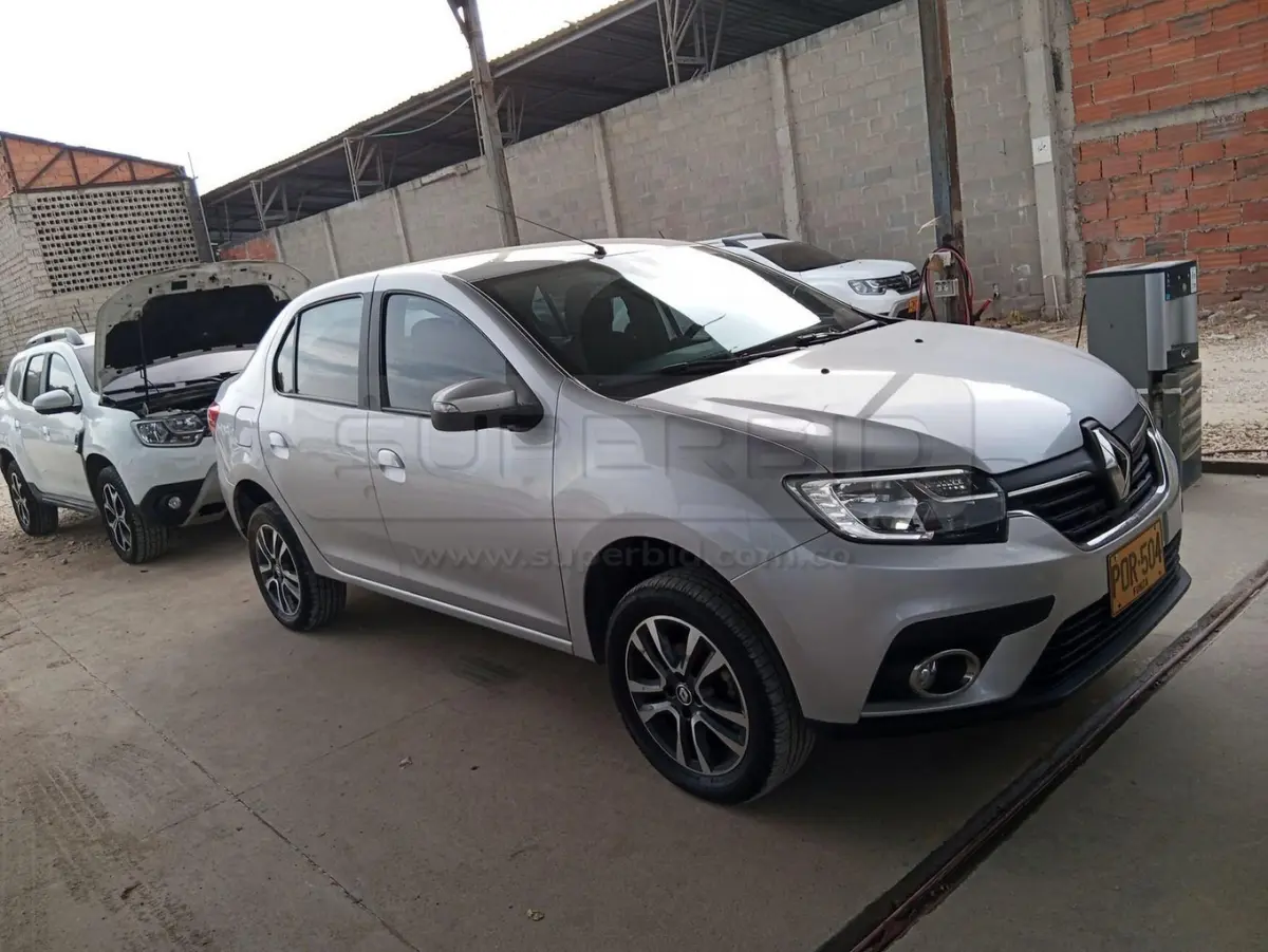 RENAULT LOGAN INTENS CVT PH2 1598 CC MOD. 2026, RP#1 PLACA: POR504 Ubic.: BARRANQUILLA — imagen 2 de 8