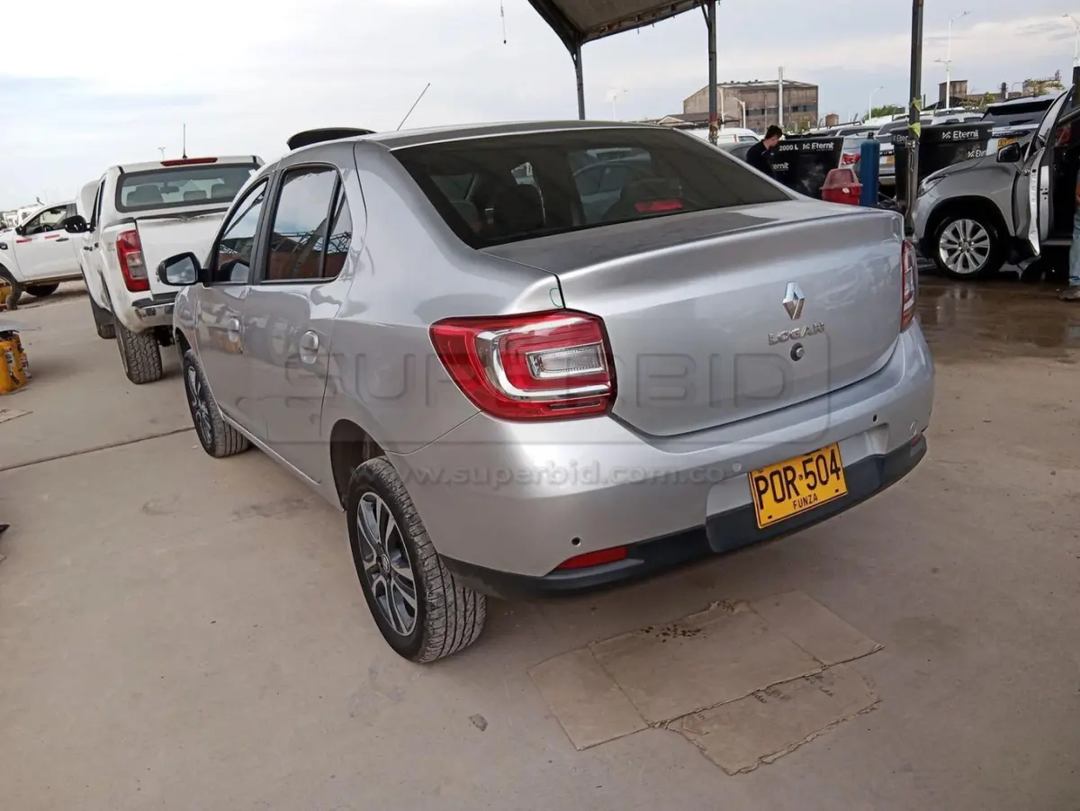 RENAULT LOGAN INTENS CVT PH2 1598 CC MOD. 2026, RP#1 PLACA: POR504 Ubic.: BARRANQUILLA — imagen 6 de 8
