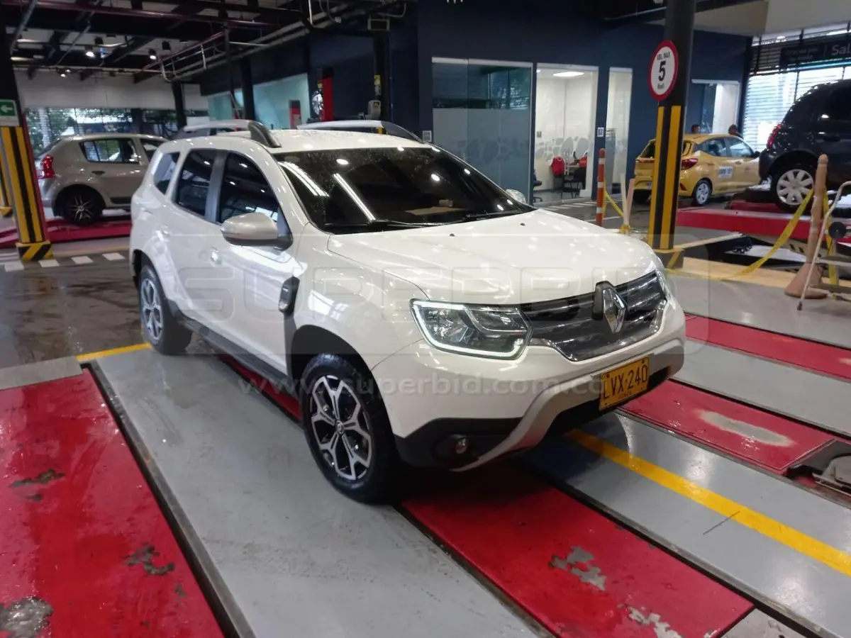 RENAULT DUSTER ICONIC 1.3T 4X4 MT 1300 CC MOD. 2024, PLACA: LVX240 Ubic.: BOGOTÁ — imagen 2 de 8