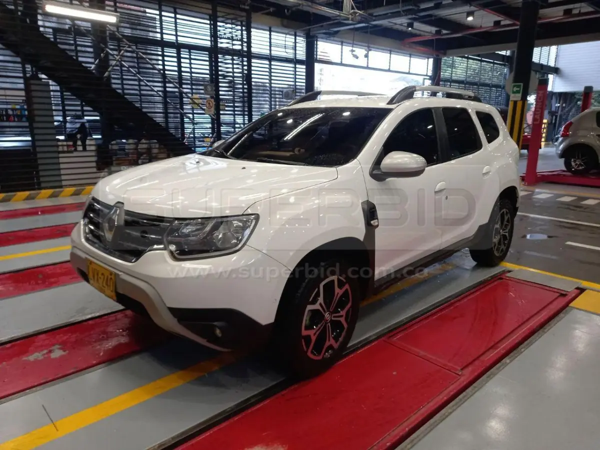 RENAULT DUSTER ICONIC 1.3T 4X4 MT 1300 CC MOD. 2024, PLACA: LVX240 Ubic.: BOGOTÁ — imagen 4 de 8