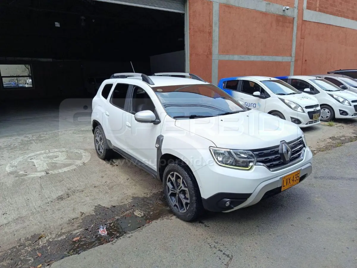 RENAULT DUSTER ICONIC 1.3T 4X4 MT 1300 CC MOD. 2024, PLACA: LVX435 Ubic.: MEDELLIN — imagen 2 de 8