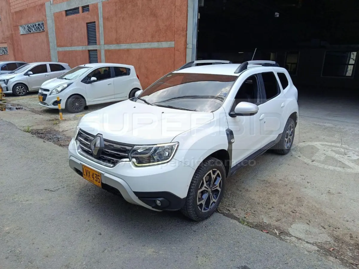 RENAULT DUSTER ICONIC 1.3T 4X4 MT 1300 CC MOD. 2024, PLACA: LVX435 Ubic.: MEDELLIN — imagen 4 de 8