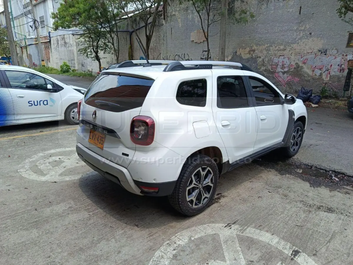 RENAULT DUSTER ICONIC 1.3T 4X4 MT 1300 CC MOD. 2024, PLACA: LVX435 Ubic.: MEDELLIN — imagen 8 de 8