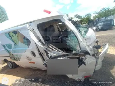 NISSAN URVAN MOD. 2012, RTM VENCIDA PLACA: 3 Ubic.: BUCARAMANGA — imagen 7 de 8