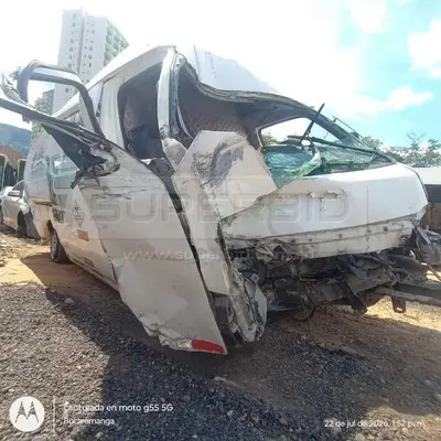 NISSAN URVAN MOD. 2012, RTM VENCIDA PLACA: 3 Ubic.: BUCARAMANGA — imagen 8 de 8
