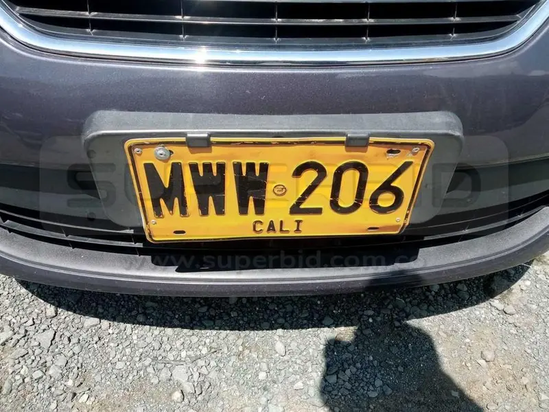 FORD FIESTA [6] SPORTBACK 4P AT 1597 CC MOD. 2013, PLACA: MWW206 Ubic.: CALI, VALLE DEL CAUCA — imagen 2 de 8