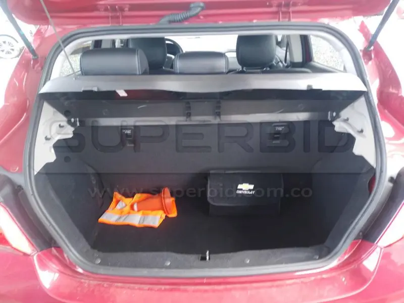 CHEVROLET JOY HATCHBACK LT 2AB R14 MT 1389 CC MOD. 2024, PLACA: NJV580 Ubic.: PEREIRA, RISARALDA — imagen 6 de 8