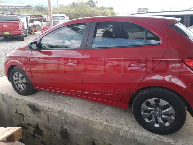 CHEVROLET JOY HATCHBACK LT 2AB R14 MT 1389 CC MOD. 2024, PLACA: NJV580 Ubic.: PEREIRA, RISARALDA — imagen 7 de 8