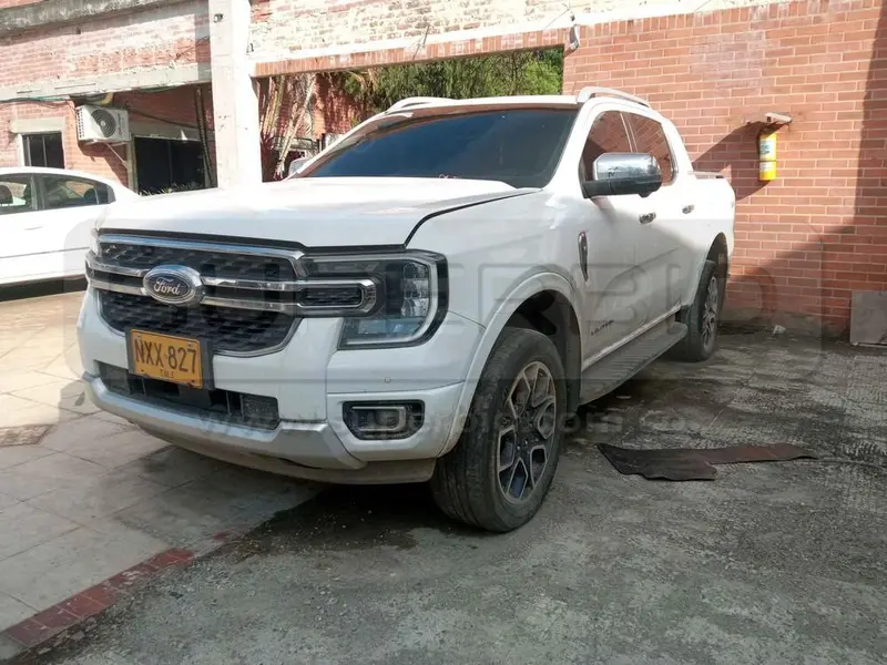 FORD RANGER [5] LIMITED+ 4X4 EURO VI AT 2993 CC MOD. 2024, PLACA: NXX827 Ubic.: CALI, VALLE DEL CAUCA — imagen 5 de 8