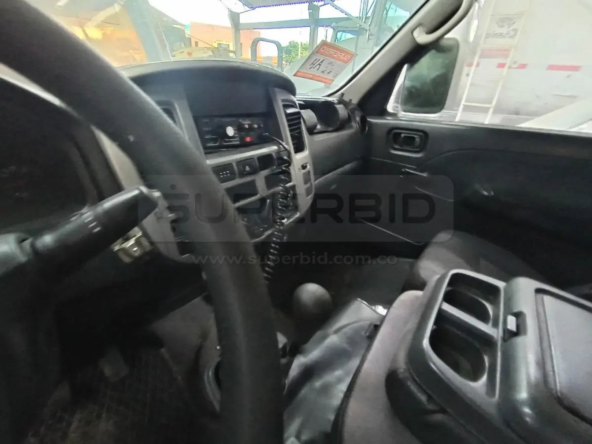 NISSAN URVAN, 2953 CC, MOD. 2012, RTM VENCIDA, PLACA: KEX384 Ubic.: CHIA — imagen 6 de 8