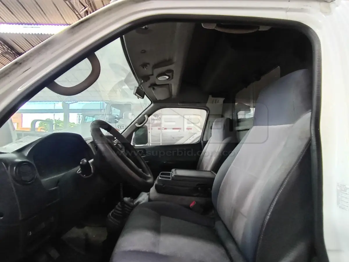 NISSAN URVAN, 2953 CC, MOD. 2012, RTM VENCIDA, PLACA: KEX384 Ubic.: CHIA — imagen 8 de 8