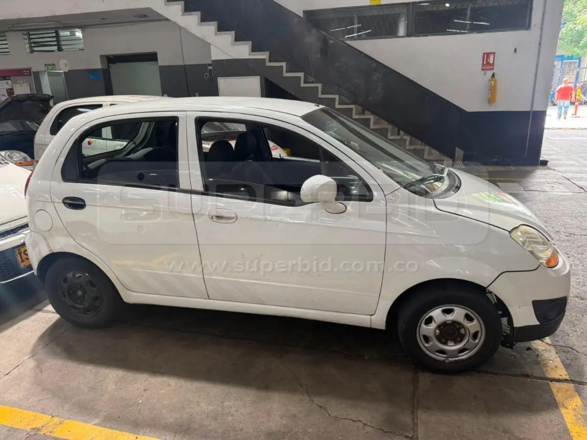CHEVROLET SPARK MT 995 CC, MOD. 2016, PLACA: ISU541 Ubic.: Medellin — imagen 5 de 5