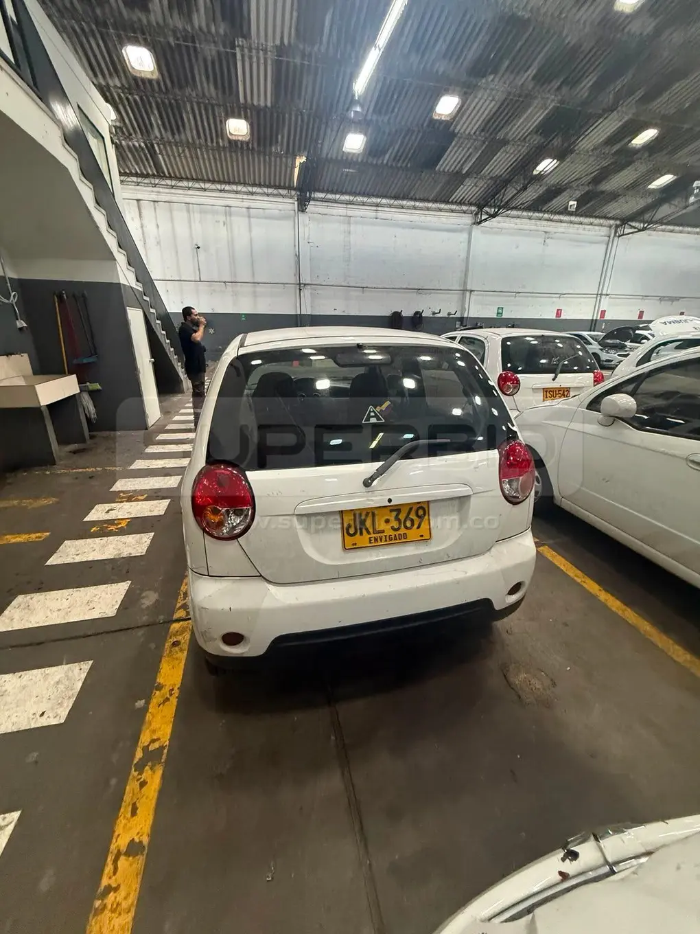 CHEVROLET SPARK MT 995 CC, MOD. 2017, PLACA: JKL369 Ubic.: Medellin — imagen 4 de 5